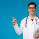 10 Ventajas y Desventajas de Estudiar Medicina